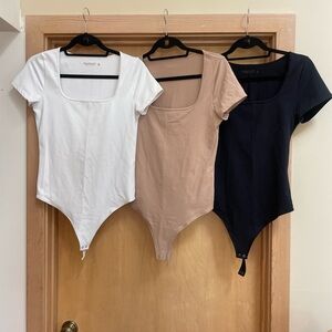 Abercrombie & Fitch Fitted Short Sleeve Seamless Square Neck Bodysuit - 3pk
